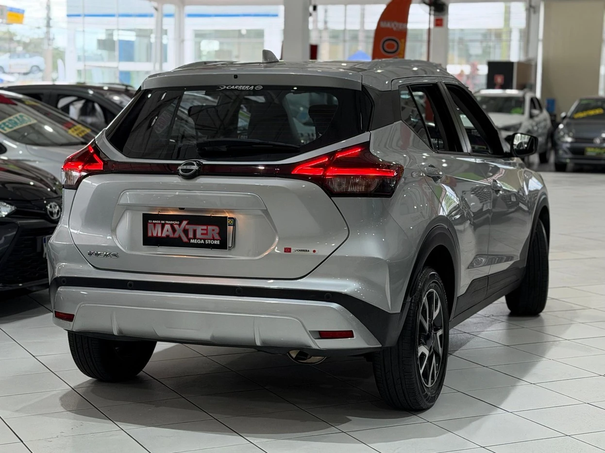 NISSAN KICKS
