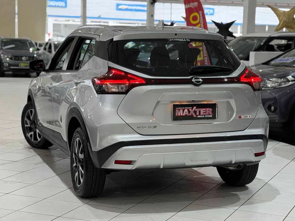 NISSAN KICKS