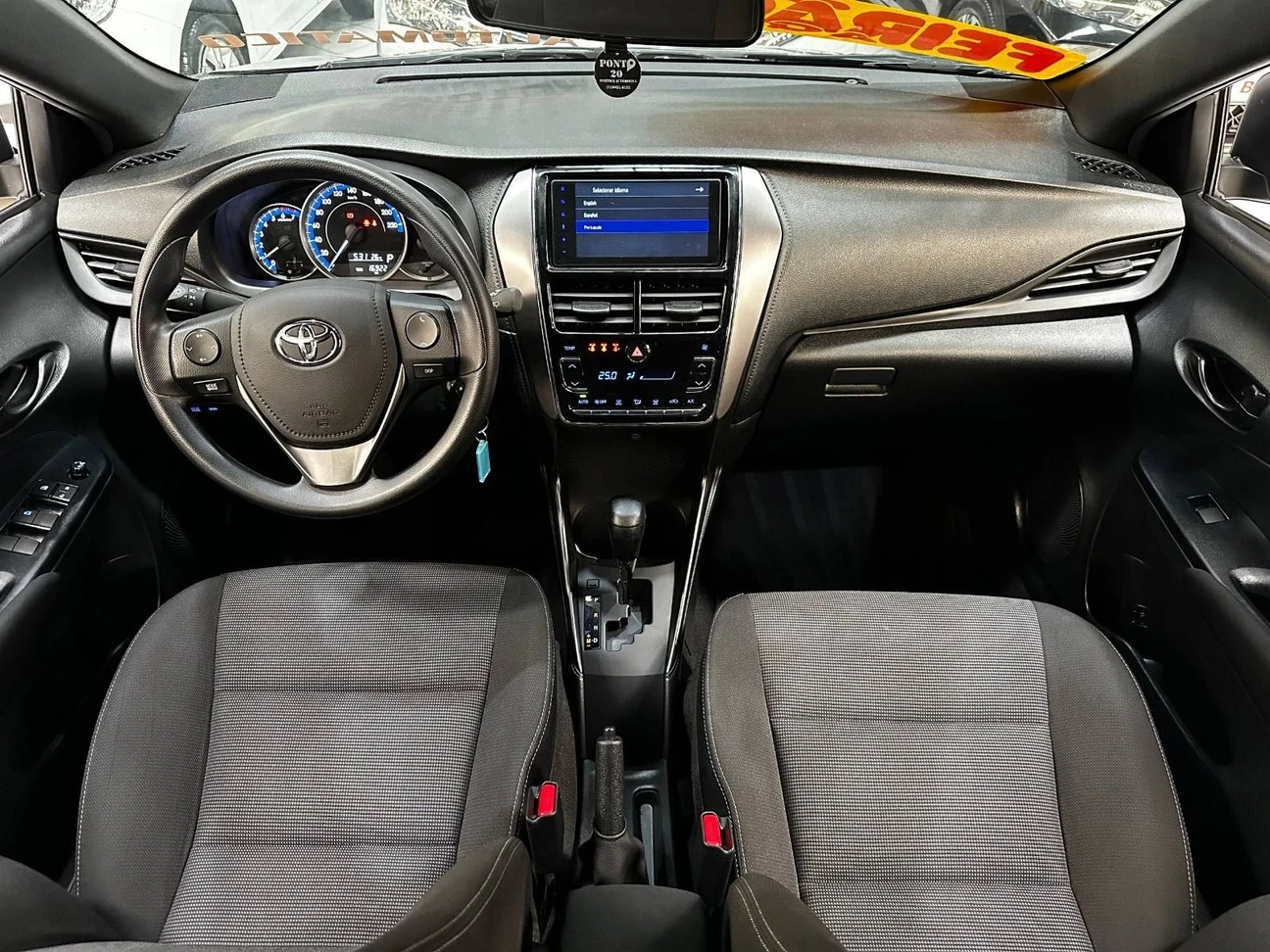 TOYOTA YARIS