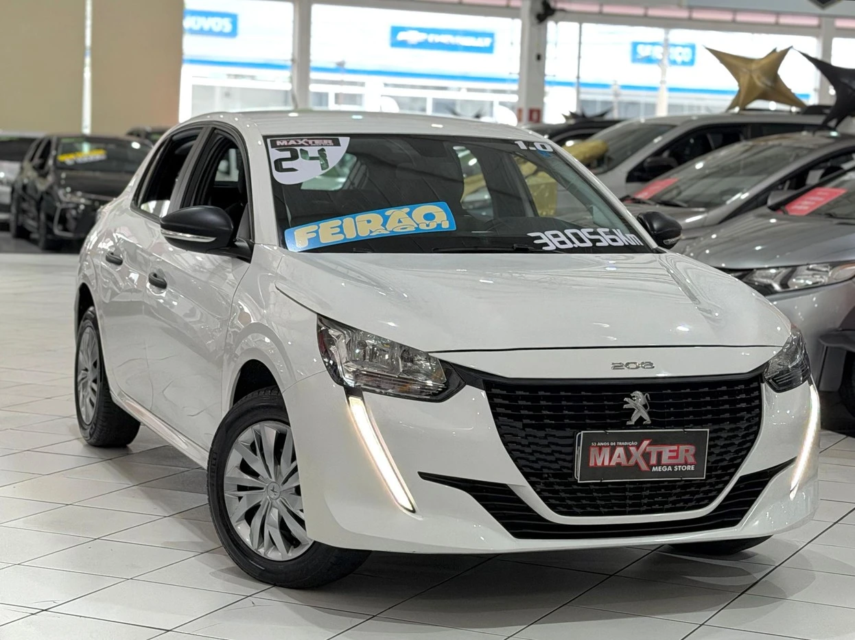PEUGEOT 208