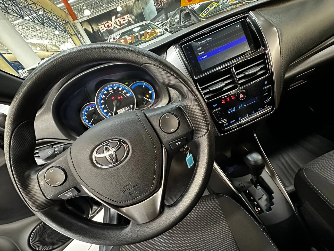 TOYOTA YARIS