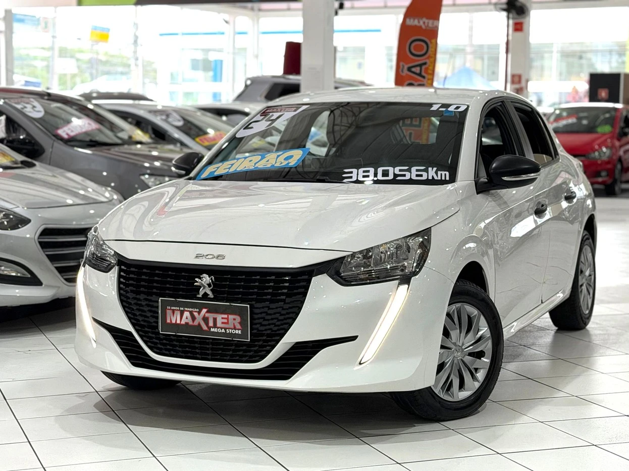 PEUGEOT 208