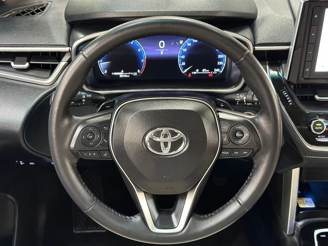 TOYOTA COROLLA CROSS