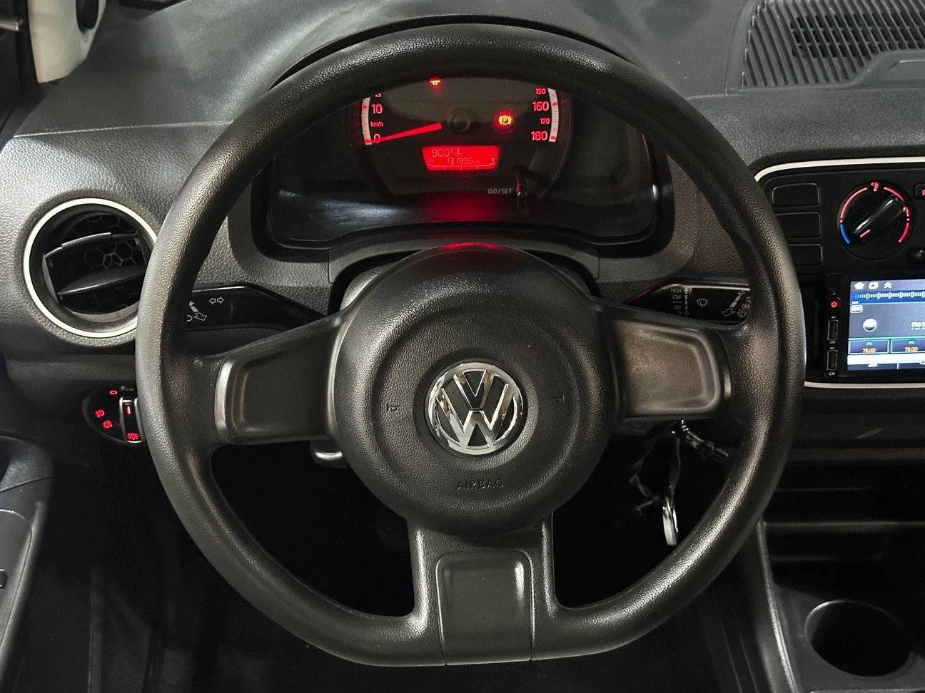 VOLKSWAGEN UP