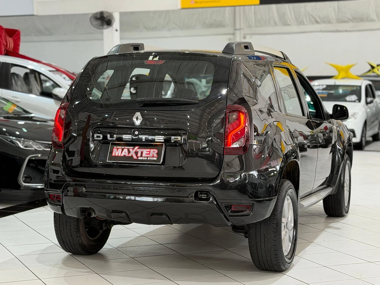 RENAULT DUSTER