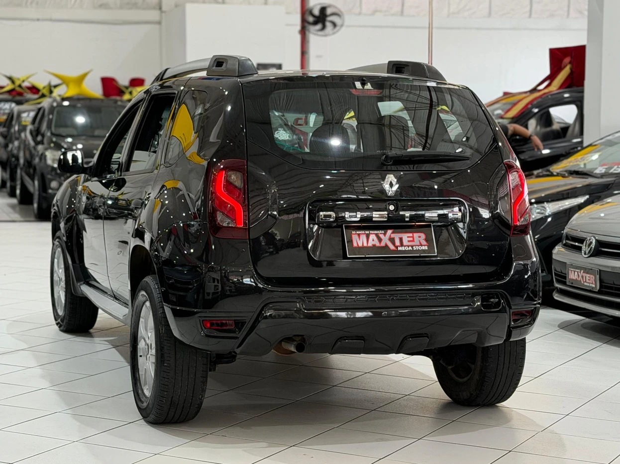 RENAULT DUSTER