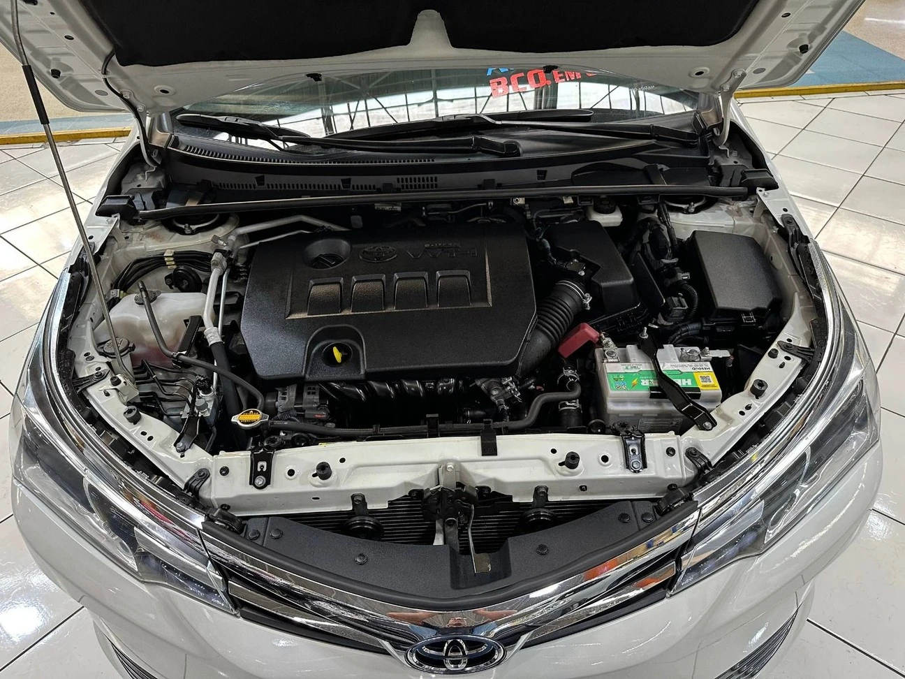TOYOTA COROLLA