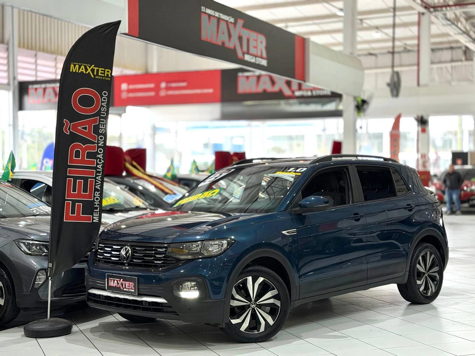 T-CROSS