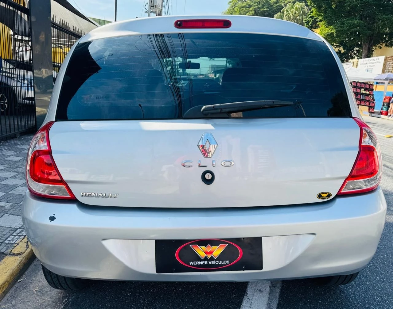 RENAULT CLIO