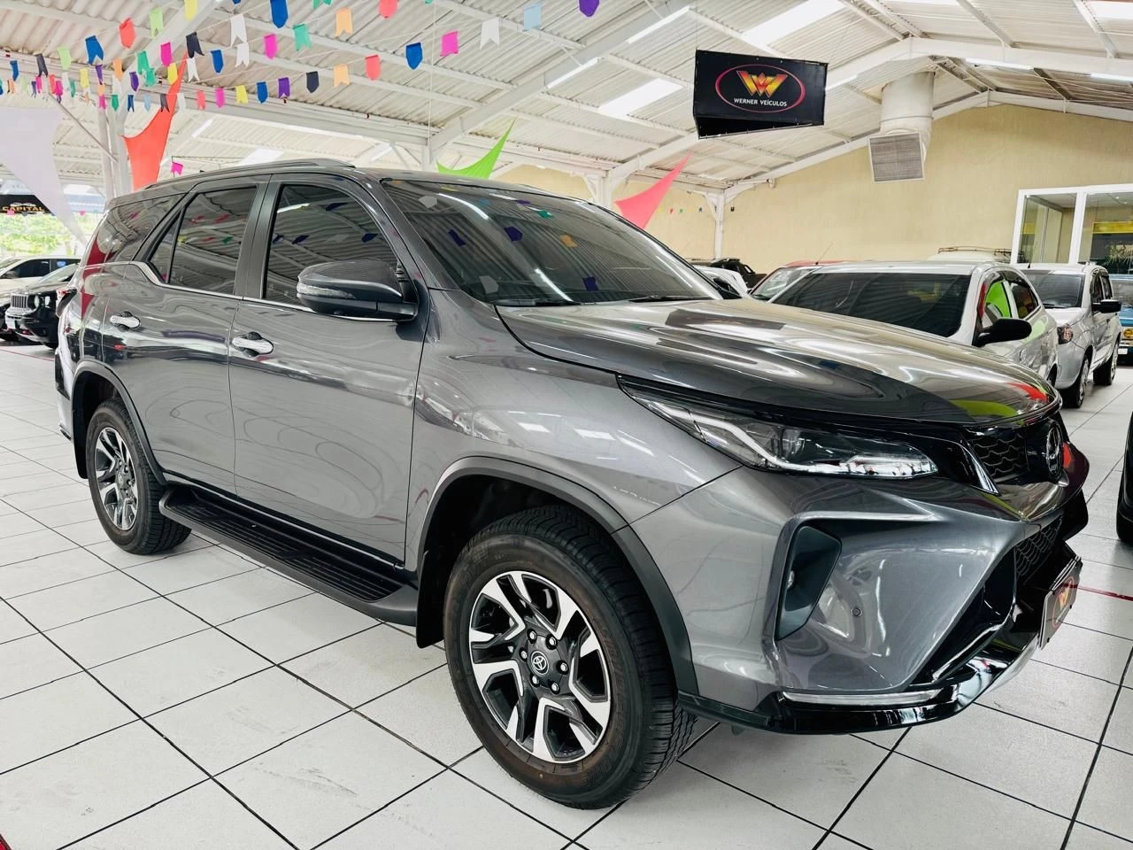 TOYOTA HILUX SW4