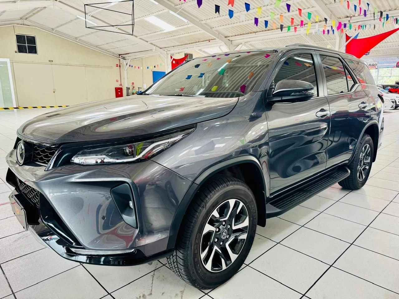 TOYOTA HILUX SW4