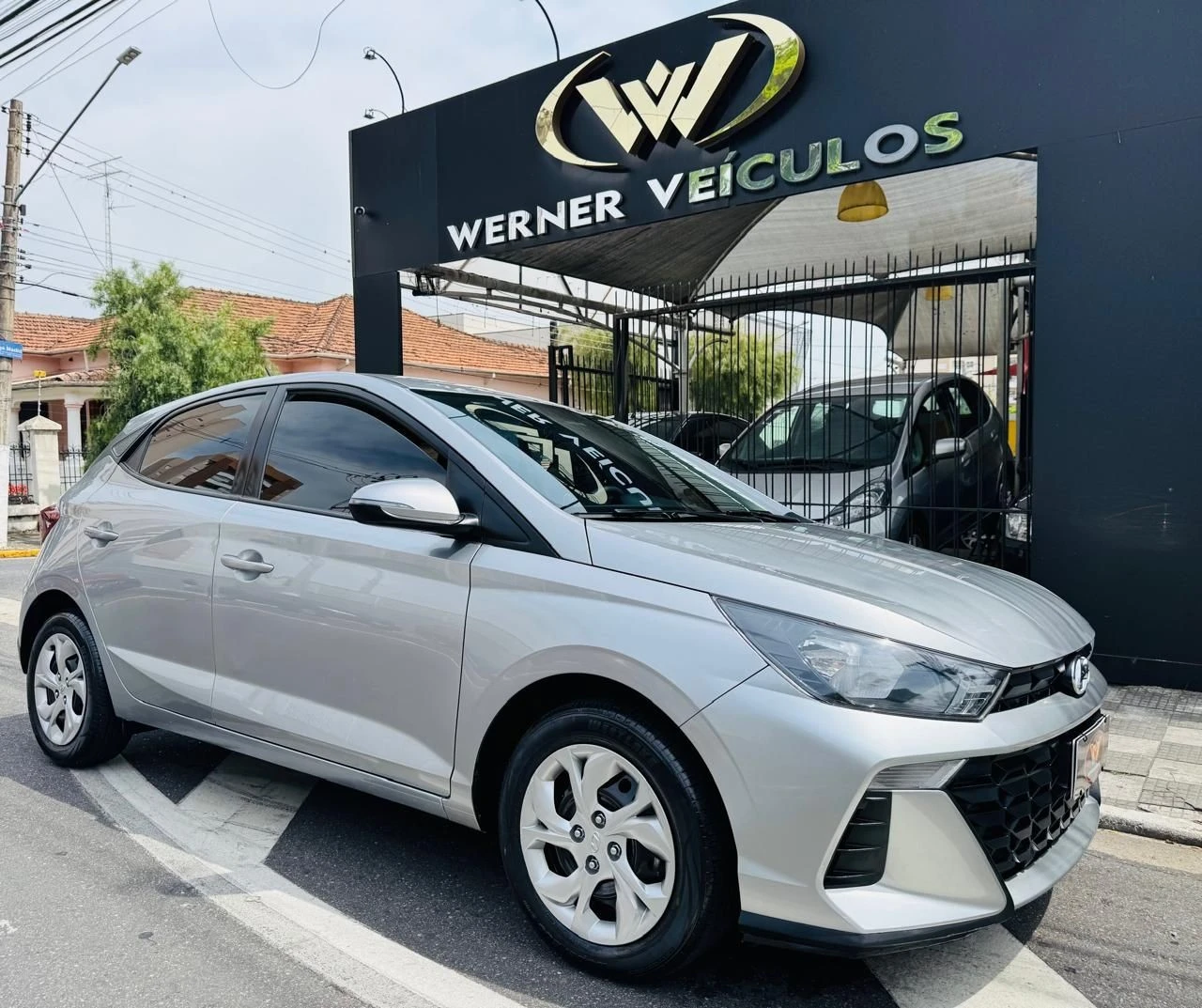 HYUNDAI HB20