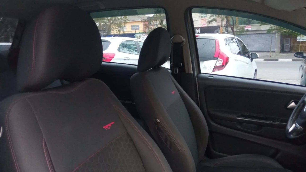 VOLKSWAGEN CROSSFOX