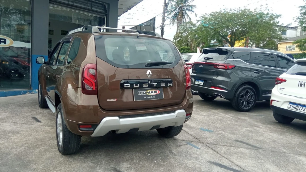 RENAULT DUSTER