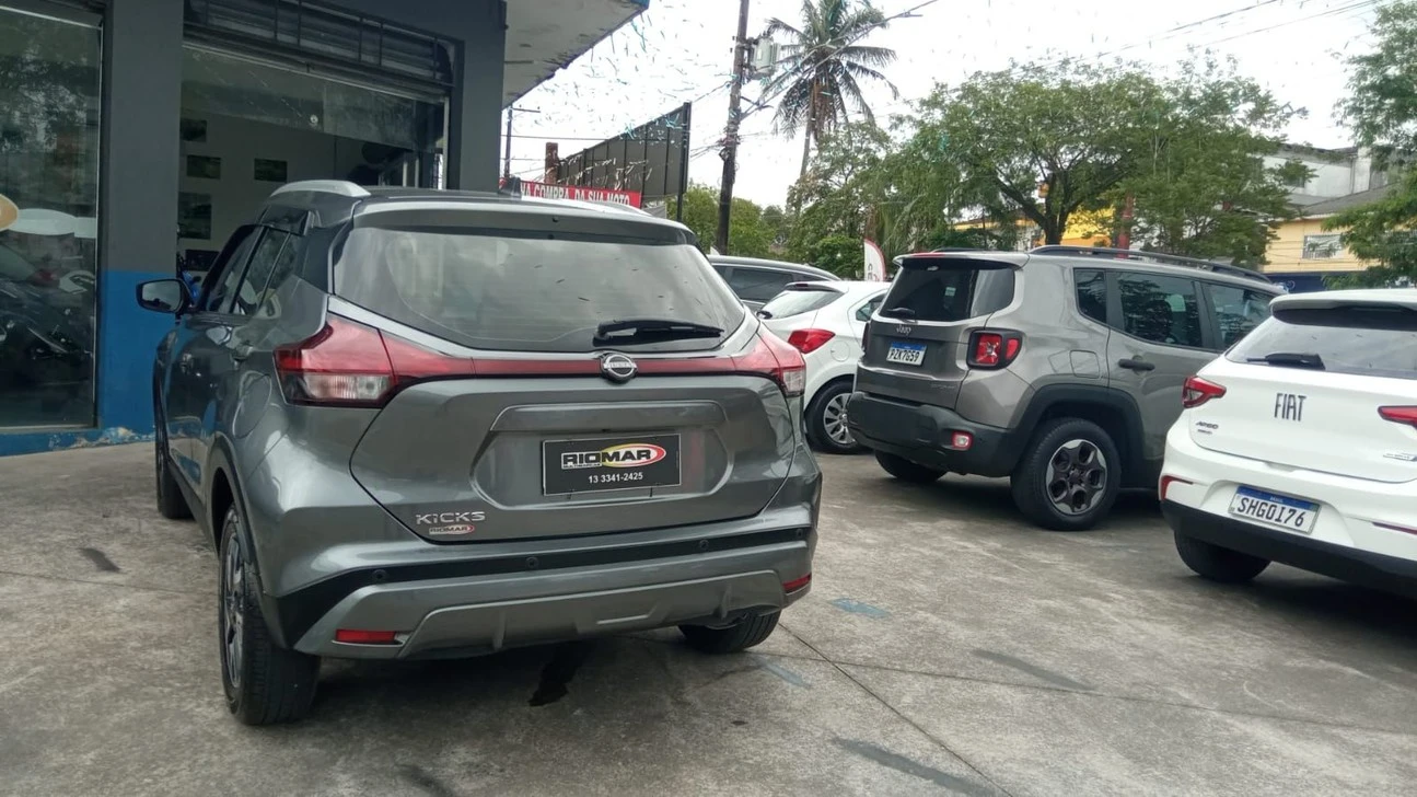 NISSAN KICKS