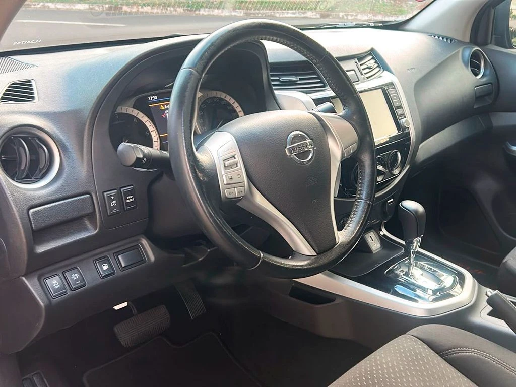 NISSAN FRONTIER
