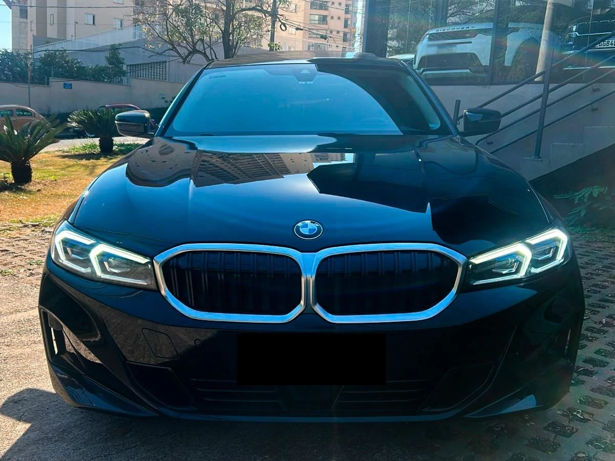 BMW 320I