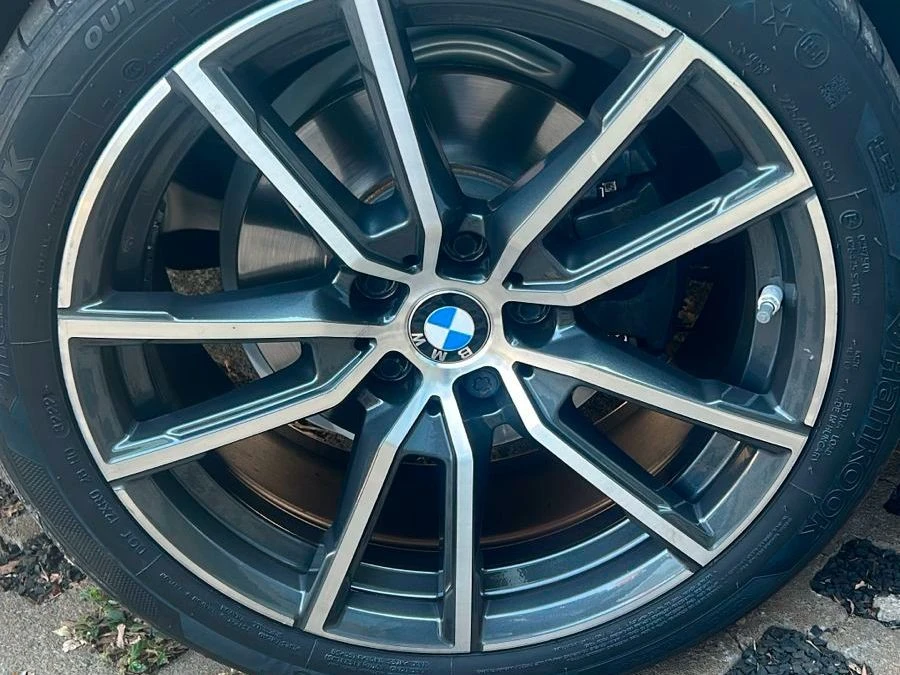BMW 320I