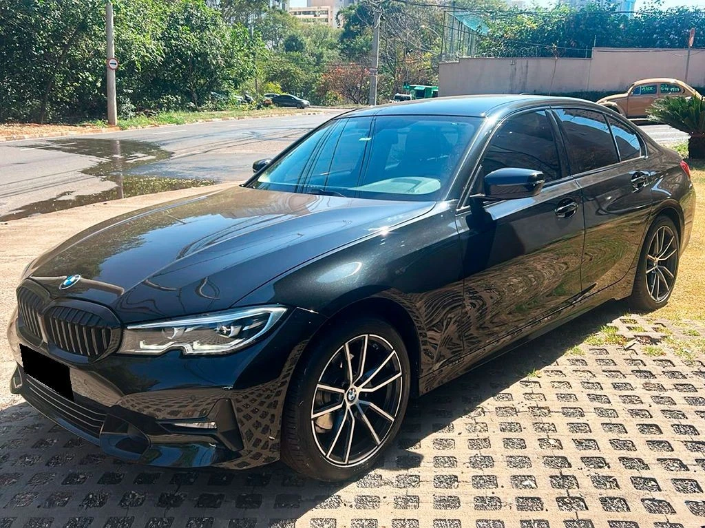 BMW 320I