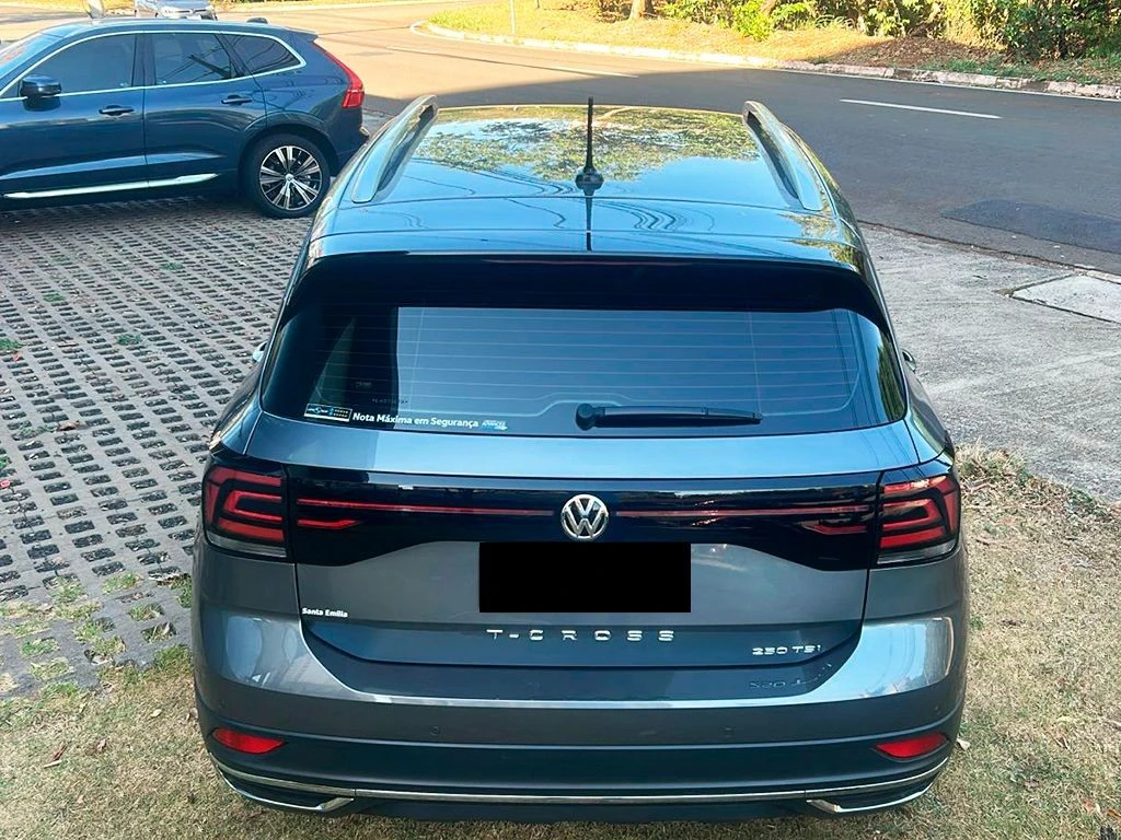 VOLKSWAGEN T-CROSS