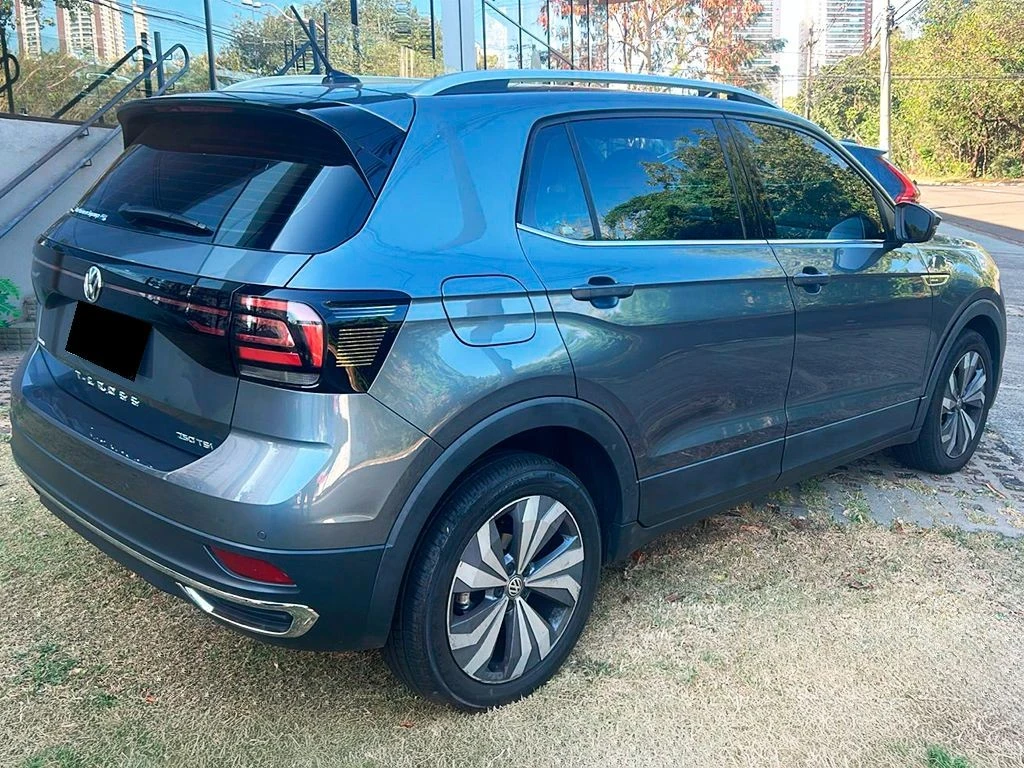 VOLKSWAGEN T-CROSS