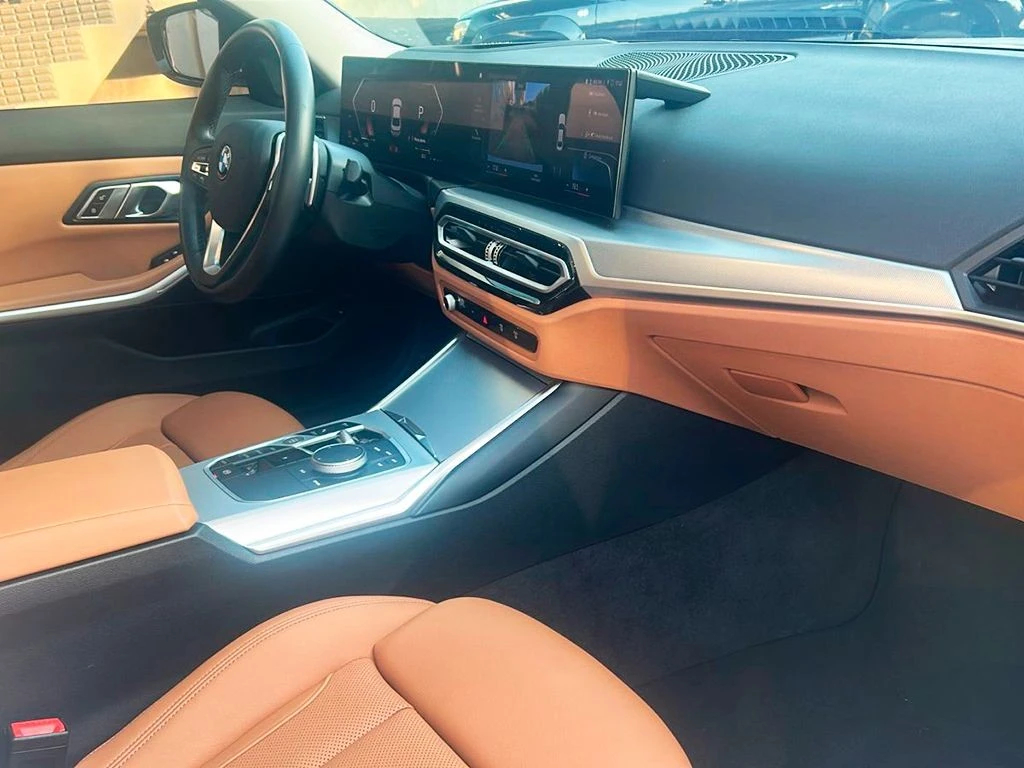 BMW 320I