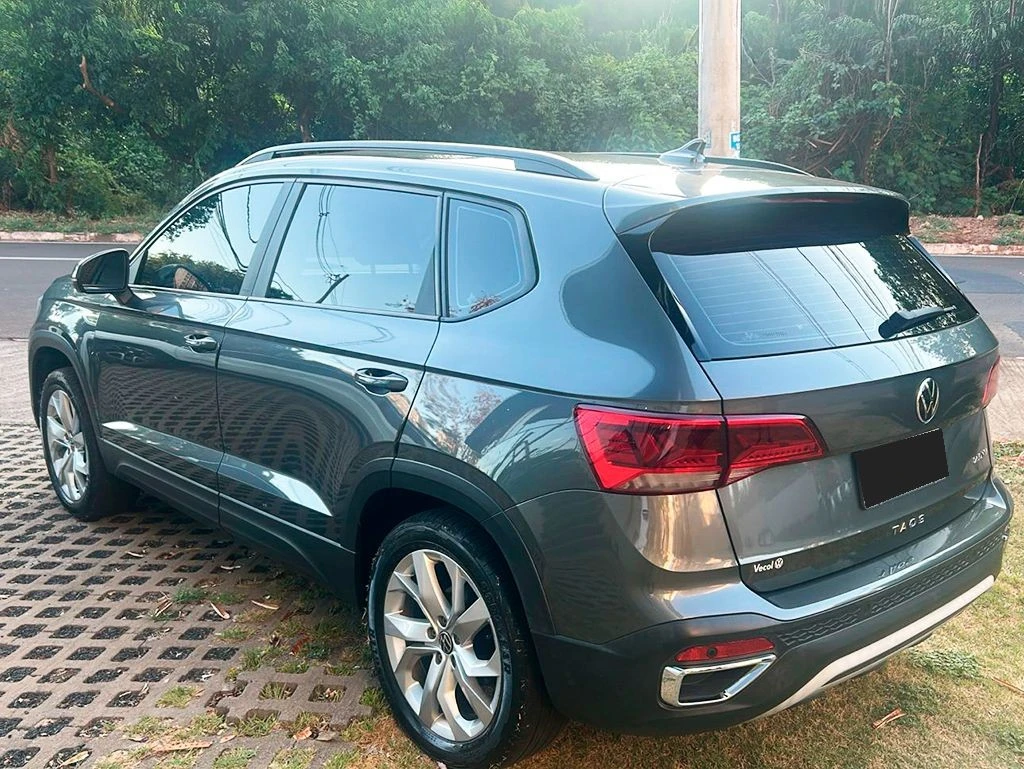 VOLKSWAGEN TAOS