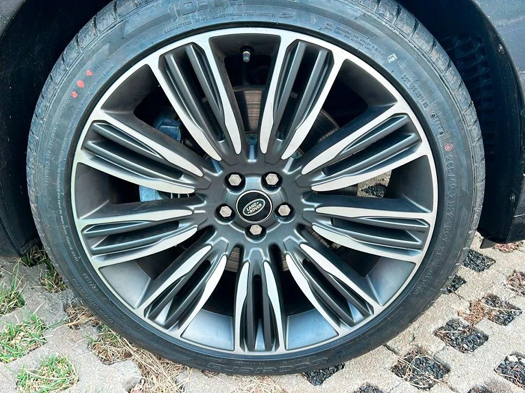 LAND ROVER RANGE ROVER VELAR