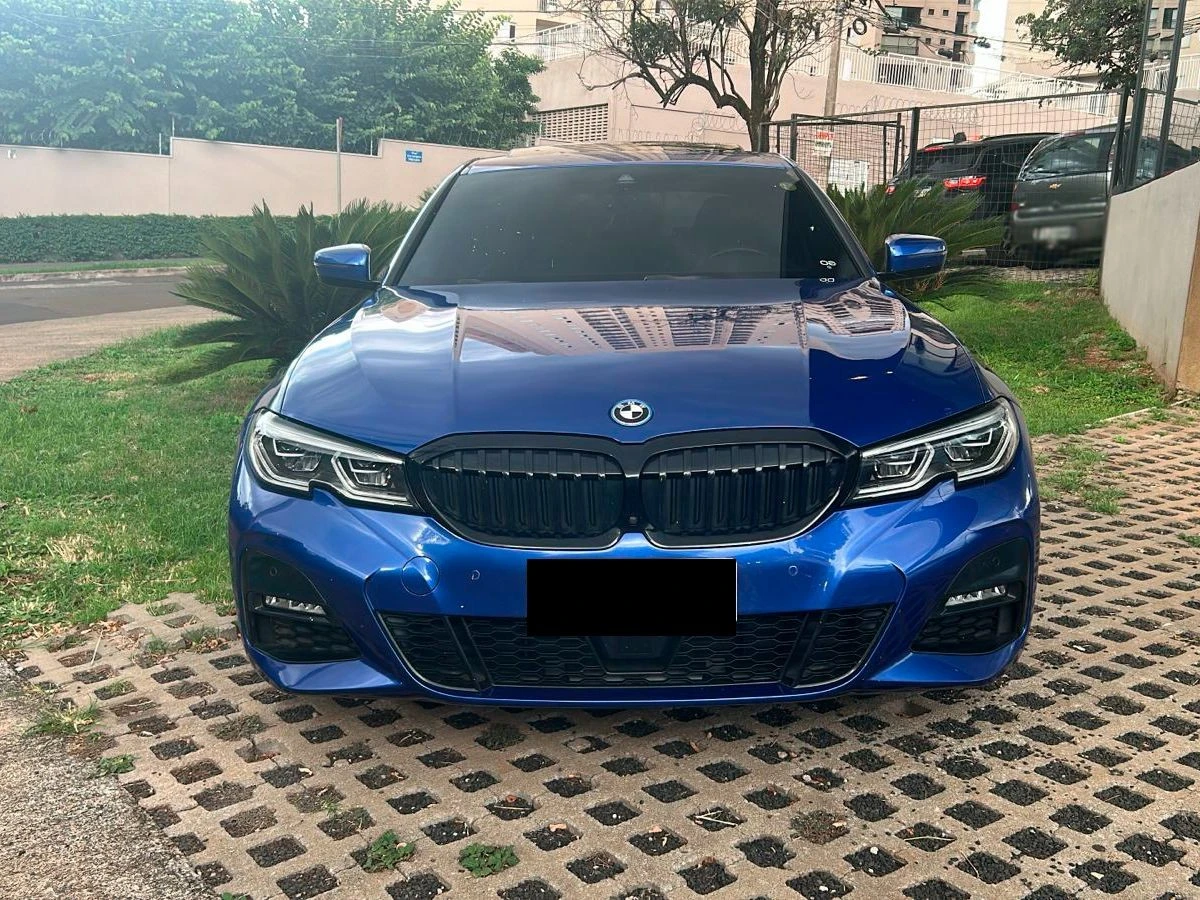 BMW 330e