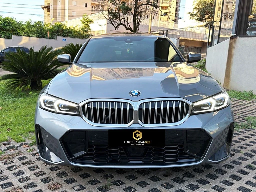 BMW 320i