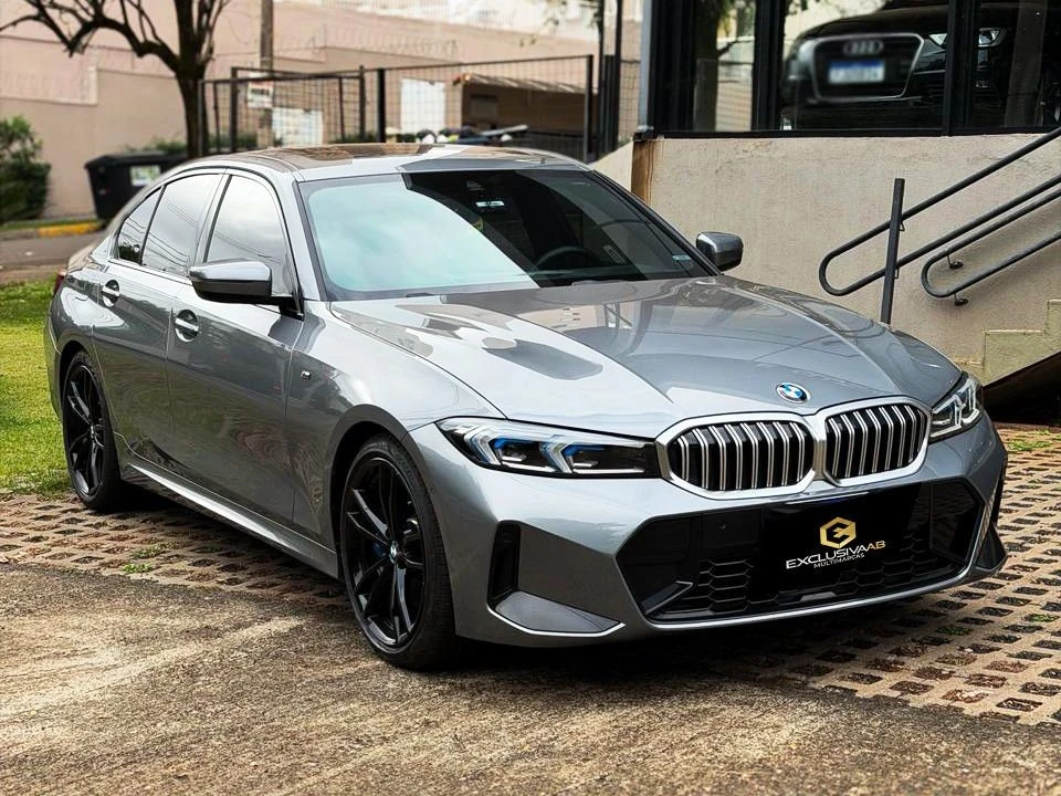 BMW 320i