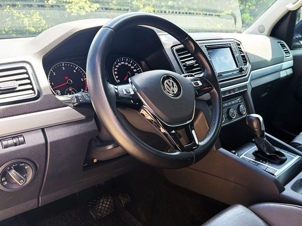 VOLKSWAGEN AMAROK