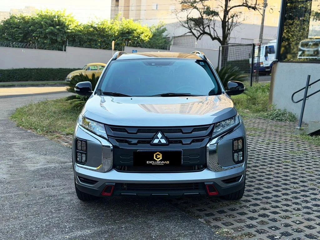 MITSUBISHI OUTLANDER SPORT
