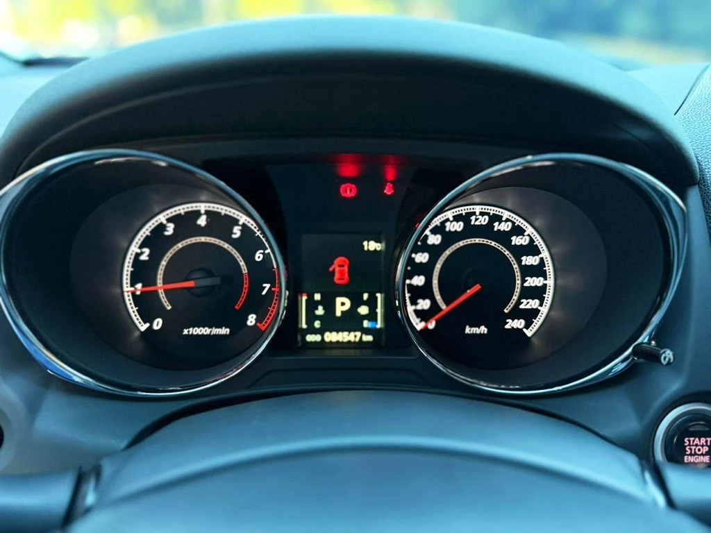 MITSUBISHI OUTLANDER SPORT