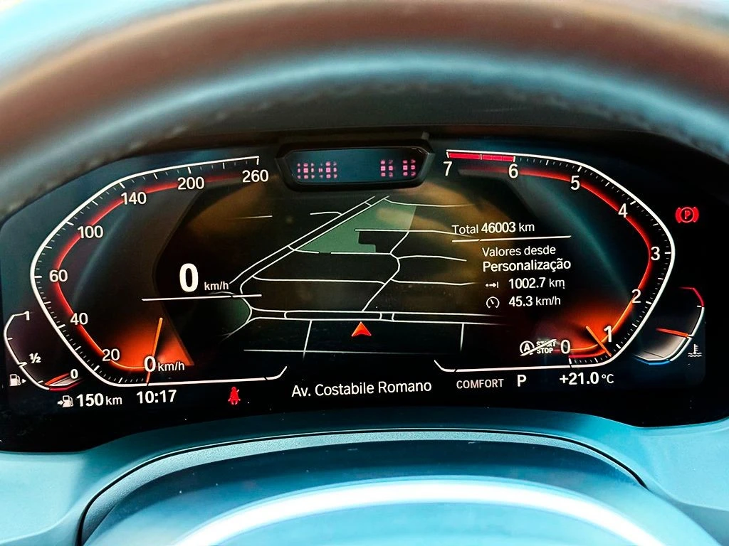 BMW 330i