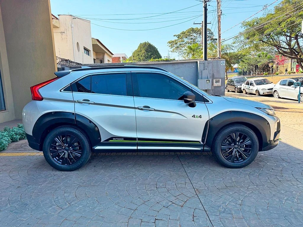 MITSUBISHI ECLIPSE CROSS