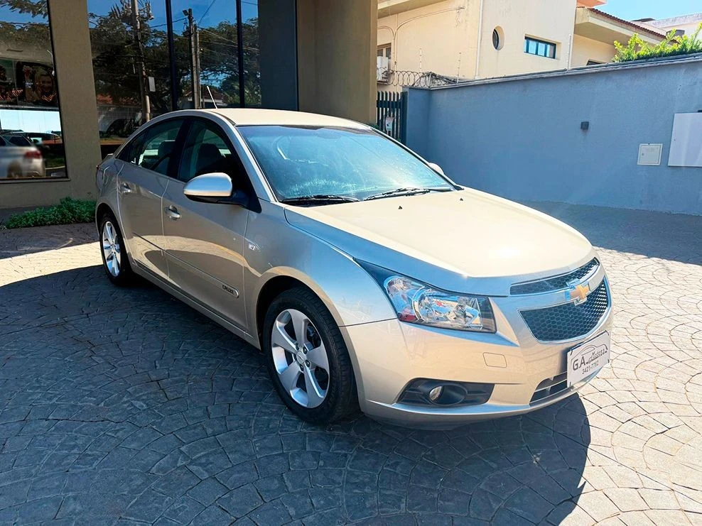 CHEVROLET CRUZE