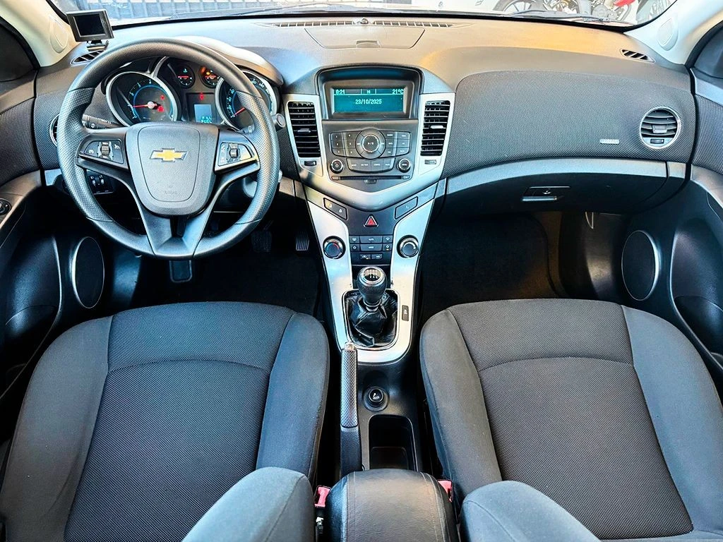 CHEVROLET CRUZE