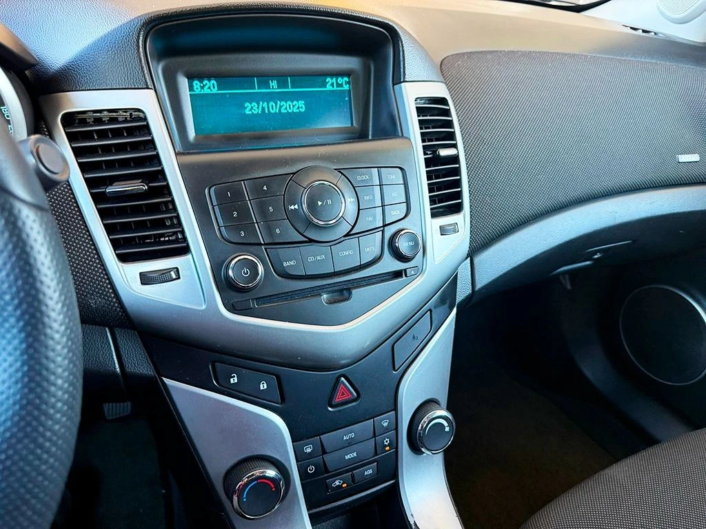CHEVROLET CRUZE