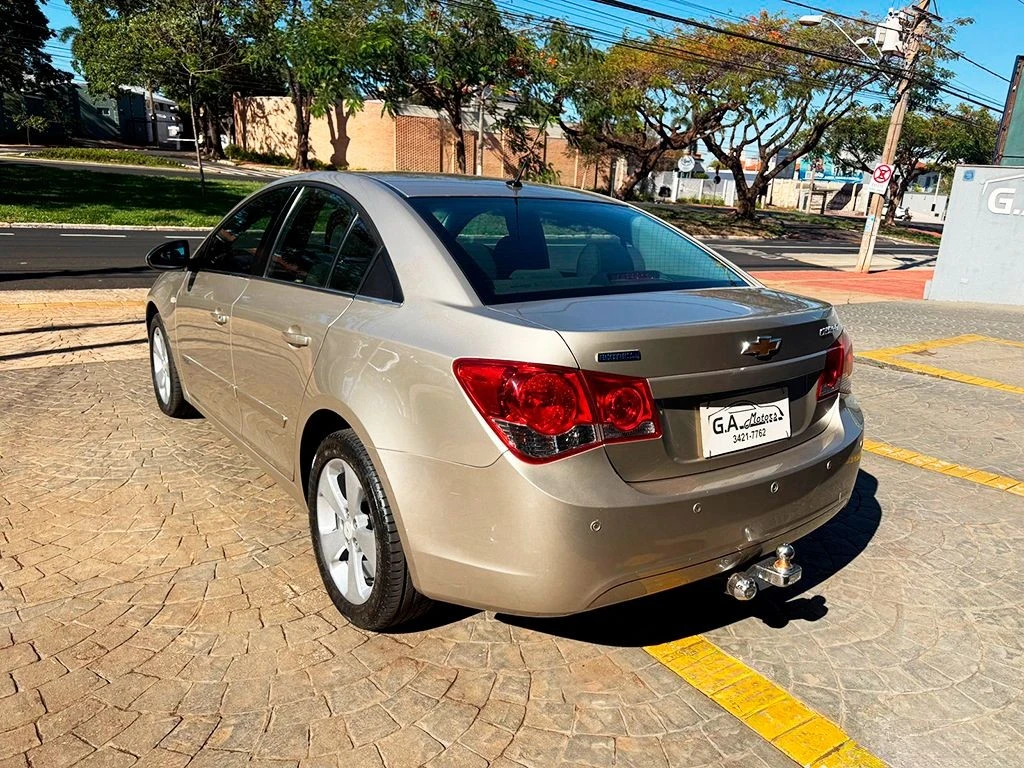 CHEVROLET CRUZE