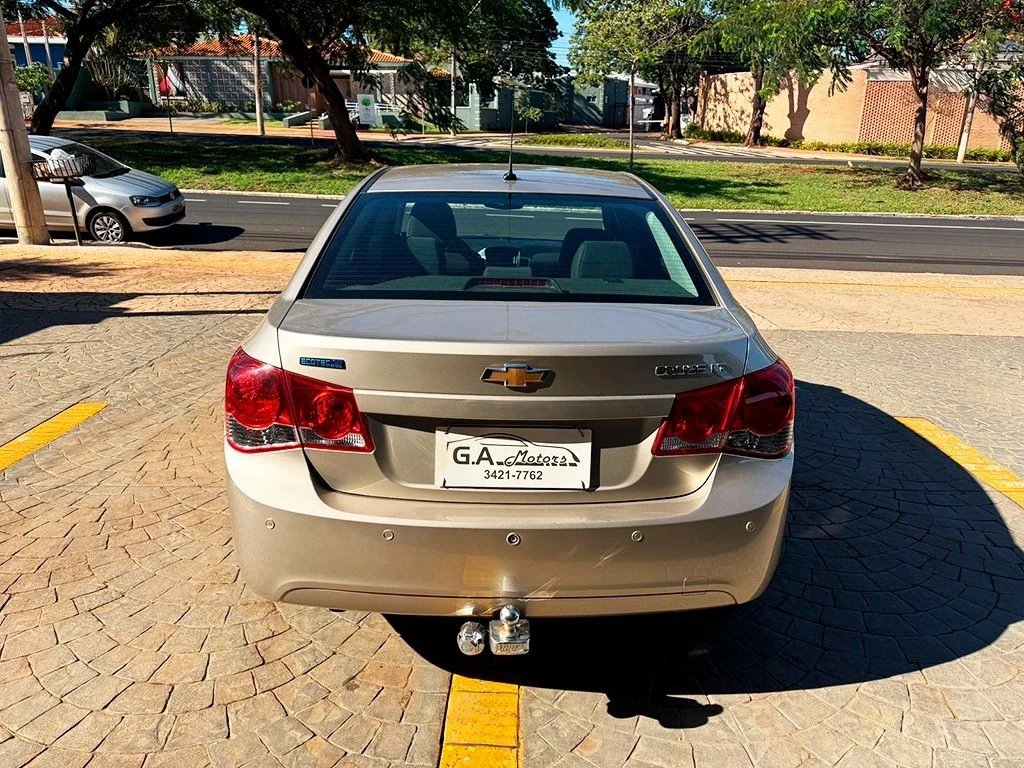 CHEVROLET CRUZE
