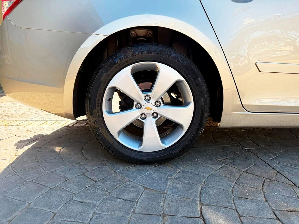 CHEVROLET CRUZE