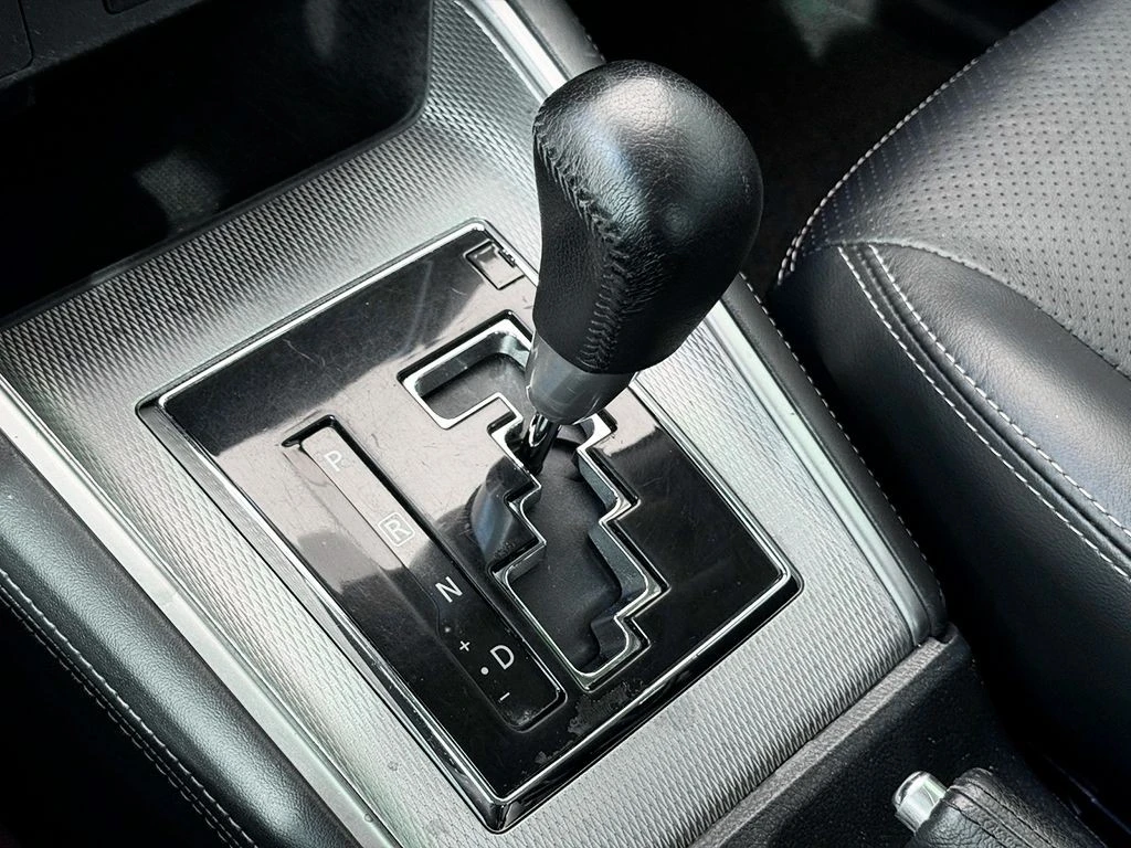 MITSUBISHI L200 TRITON