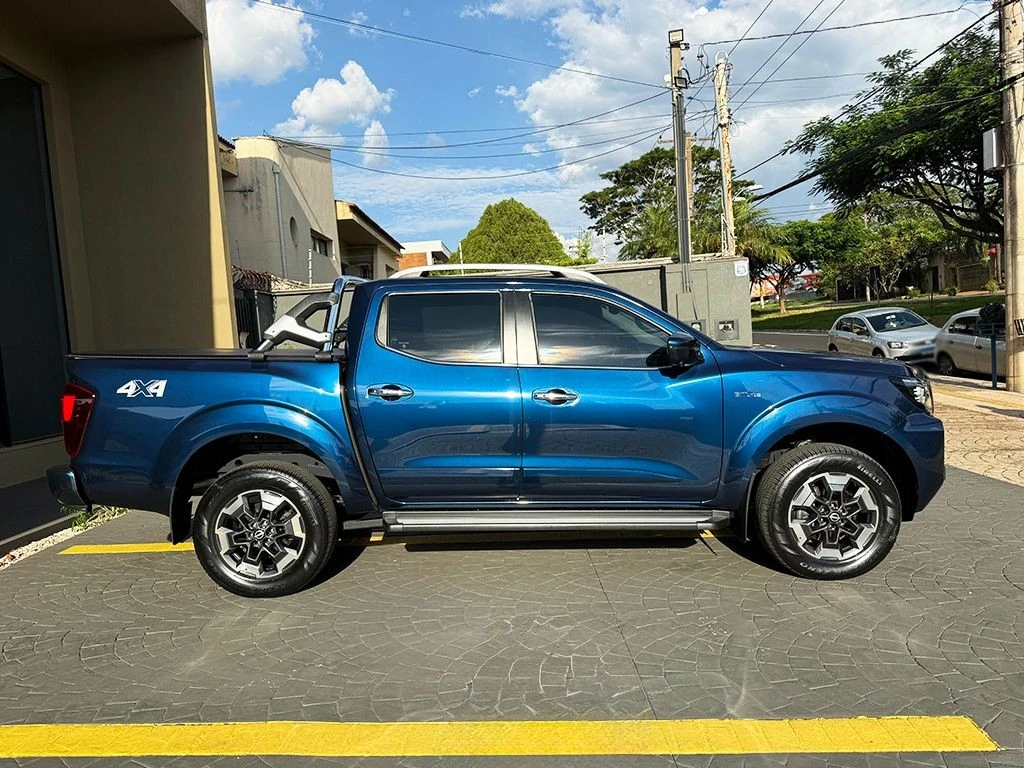 NISSAN FRONTIER