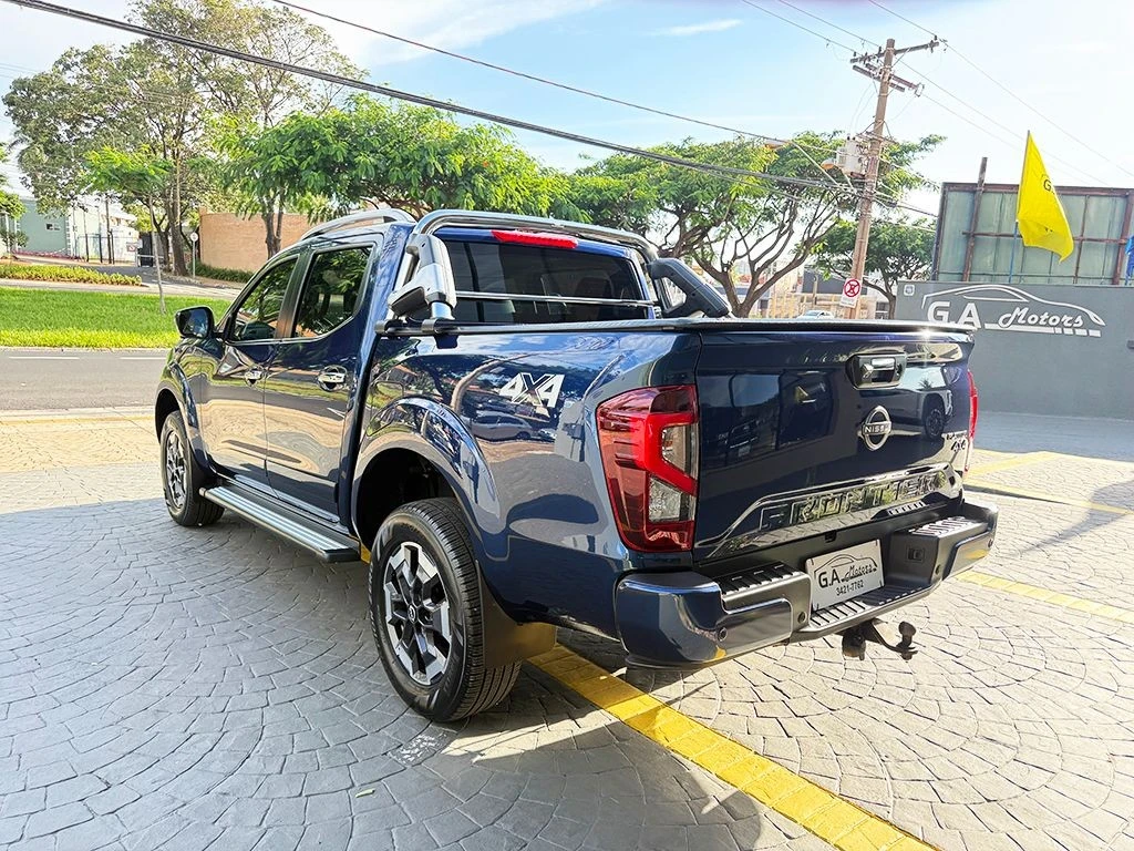 NISSAN FRONTIER