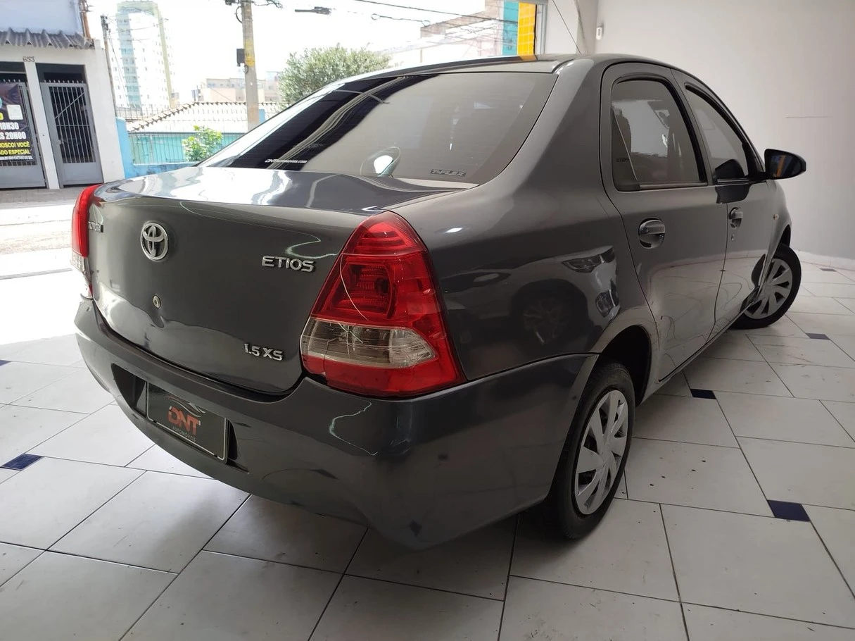 TOYOTA ETIOS