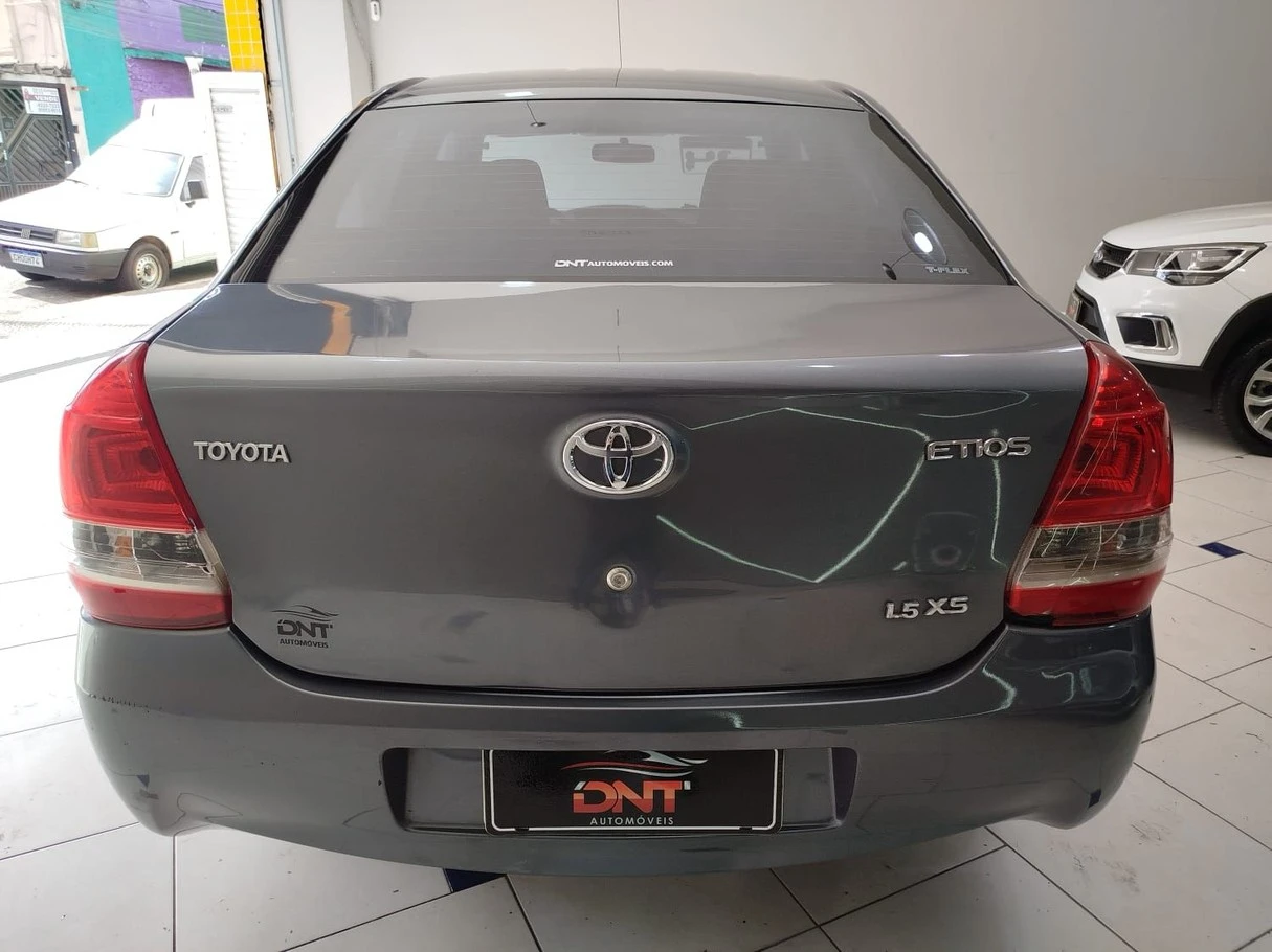 TOYOTA ETIOS
