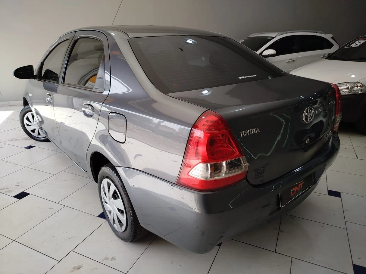 TOYOTA ETIOS