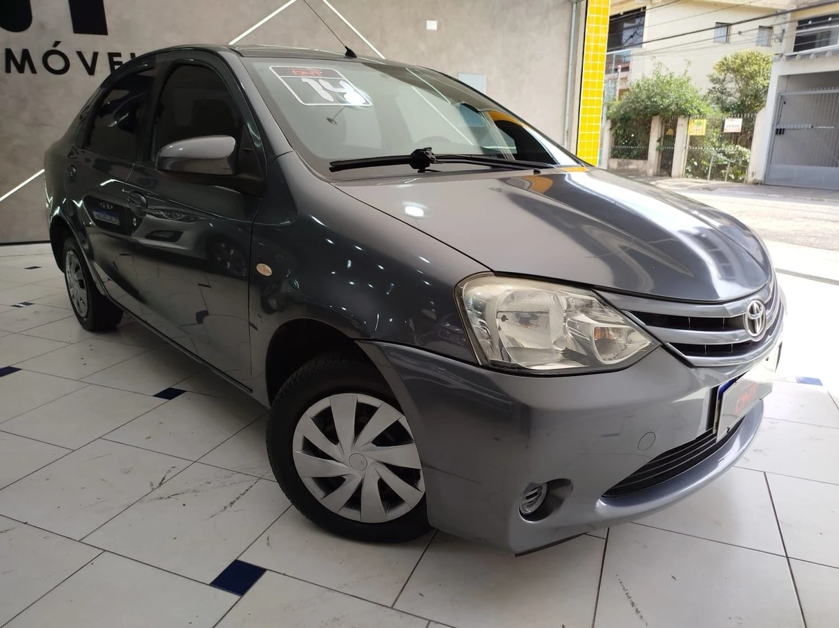 TOYOTA ETIOS