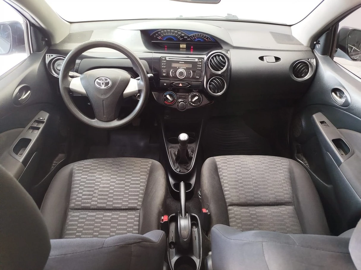 TOYOTA ETIOS